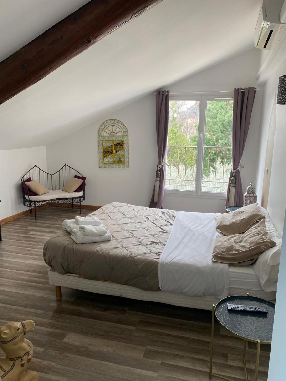 Auberge Les Galets Peyruis Exteriér fotografie